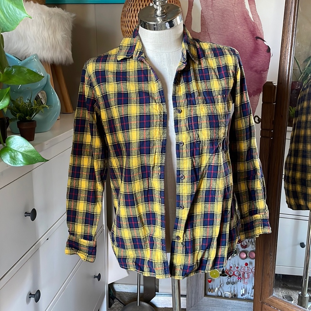 Joe Fresh long sleeve yellow Flannel, women’s XS